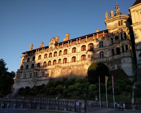 MARAVILLAS DE PARIS, LOURDES, MADRID Y LISBOA