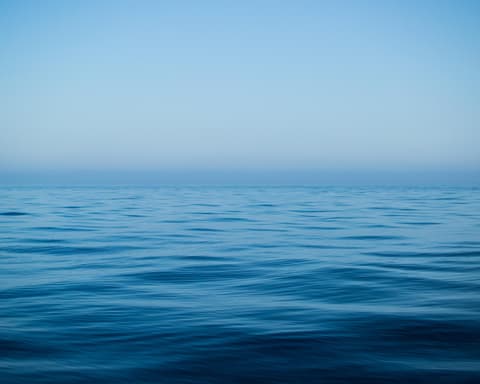 Mykonos, Syros, Naxos & Santorini Island Hopping