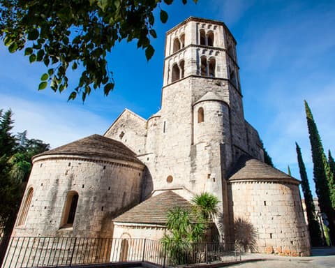 Recorre en auto Barcelona y sus alrededores
