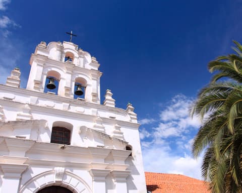 SUCRE + POTOSI + SALAR 04 DIAS/03 NOCHES Servicio Privado