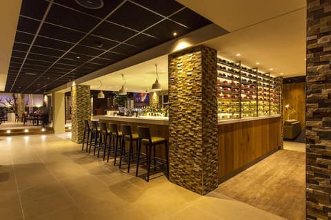 GOLDEN TULIP RIVERSIDE, 