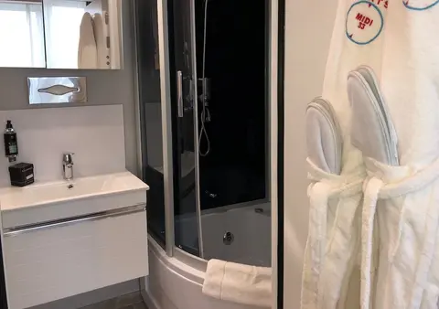 Flat Hotel Midi 33, 