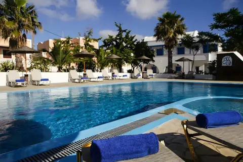 MAISTROS VILLAGE HOTEL SANTORI, 