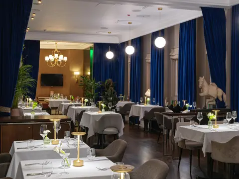 Chekhoff Hotel Moscow Curio Collection by Hilton 5*, 