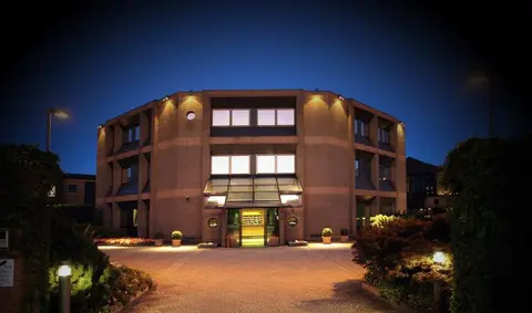 Gugliel Motel, HOTEL