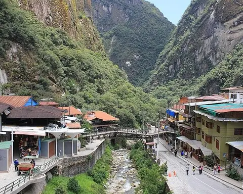 PERÚ VIBRANTE - PERÚ & SUS COLORES