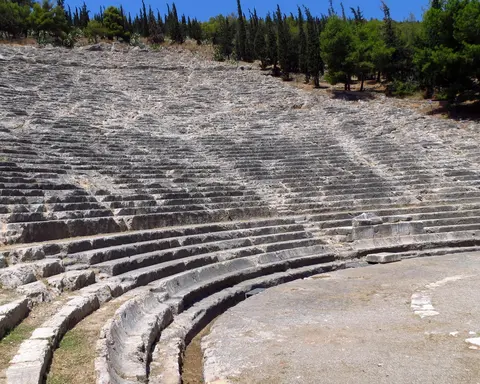 Circuit Voyage au Coeur de la Grèce Classique: Athènes, Argolide, Delphes et Météores 3*