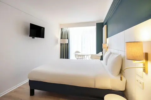 Hotel Louise, Room