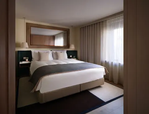 The Hari, Room