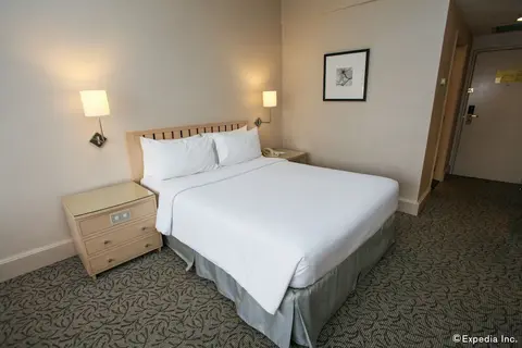 York Hotel, Room