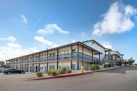 Best Western Marina State Beach, Exterior