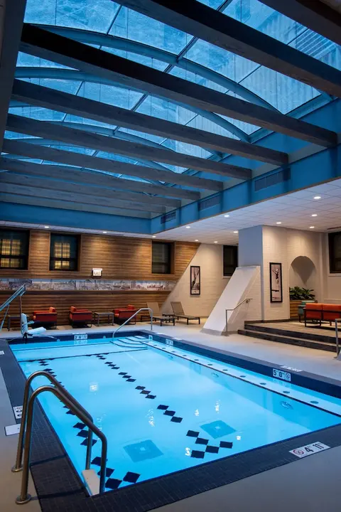 Palmer House a Hilton Hotel, Indoor pool