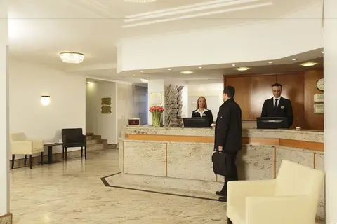 SOALTEE HOTEL by Trip Inn Frankfurt Messe, Lobby