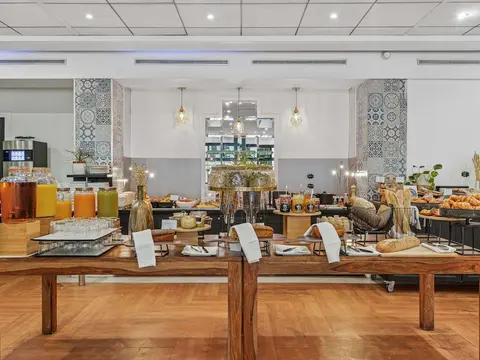 Mercure Paris Porte d'Orléans, Miscellaneous