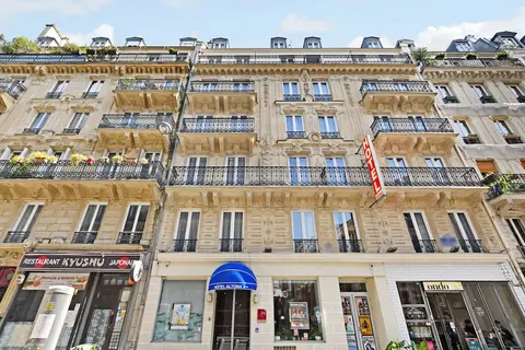 Hotel Altona, Front of property