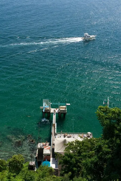 Sol Victoria Marina, Beach