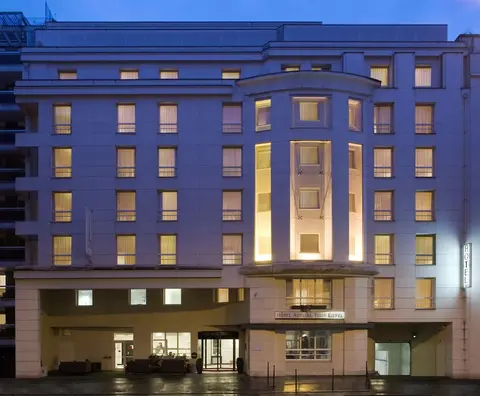 Hôtel Auteuil Tour Eiffel, Terrace/patio