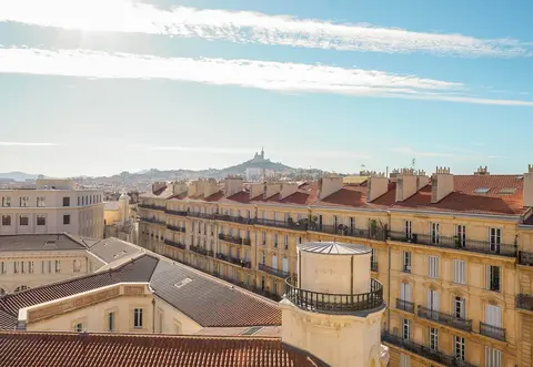 B&B HOTEL Marseille Centre Vieux Port, City view from property