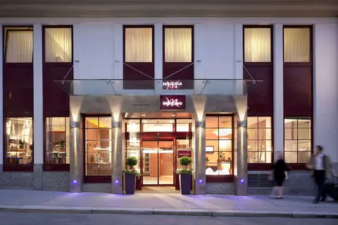Hotel Mercure Wien Zentrum, Property entrance