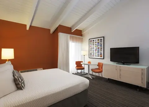 The Inn at Venice Beach, Room