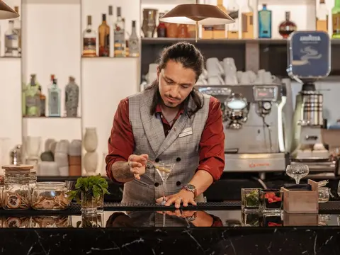 Novotel Paris Centre Tour Eiffel, Miscellaneous