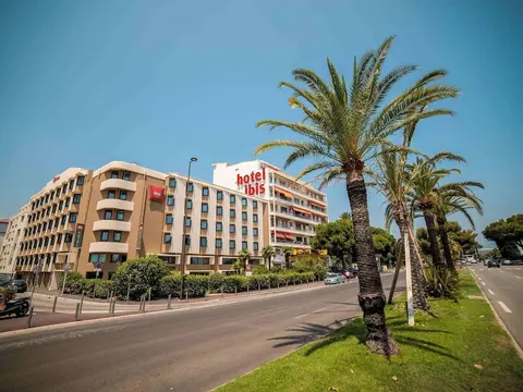 ibis Nice Aéroport Promenade des Anglais, Exterior