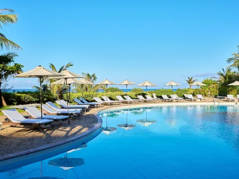 Hotel Nikko Alivila, Outdoor pool