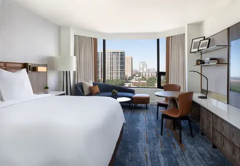 Four Seasons Hotel Houston, Room
