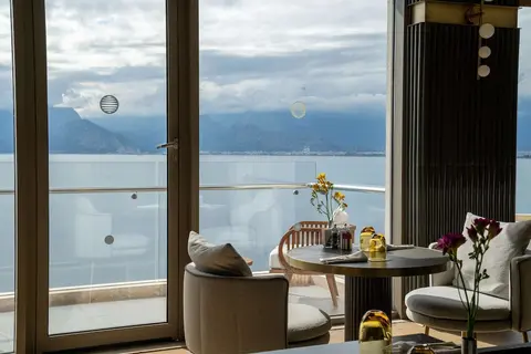 Akra Antalya, Lobby