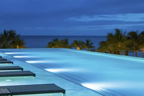 'Alohilani Resort Waikiki Beach, Infinity pool