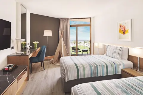 JA Beach Hotel, Dubai, Room