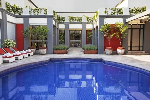 Four Seasons Hotel Mexico City, Outdoor pool