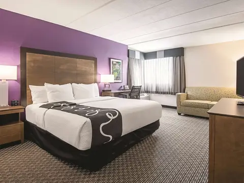 La Quinta Inn & Suites by Wyndham Portland, Room