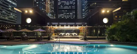 Grand Hyatt Hong Kong, Pool