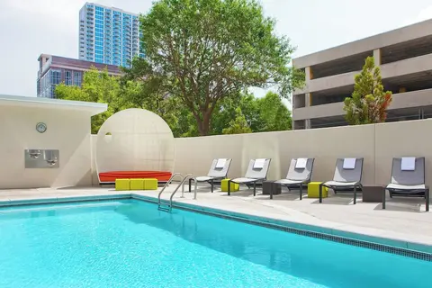 Aloft Atlanta Downtown, Pool