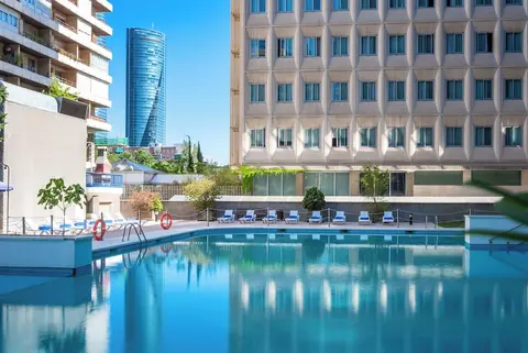 Hotel Madrid Chamartín Affiliated by Meliá, Pool