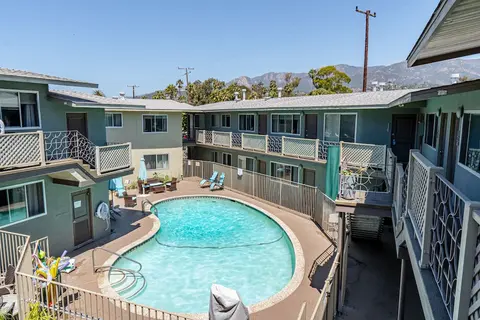 The Inn at East Beach, Pool