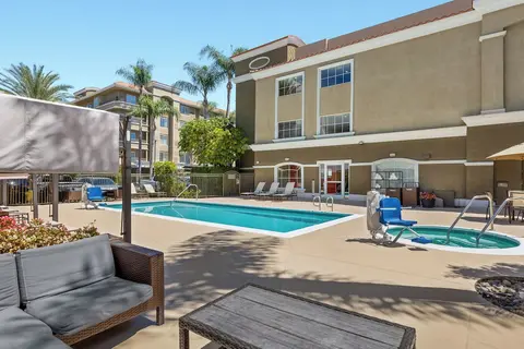 Anaheim Portofino Inn and Suites, Pool