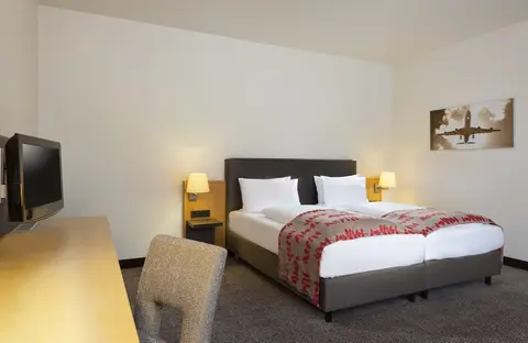 Holiday Inn Frankfurt Airport - Neu-Isenburg by IHG, Room
