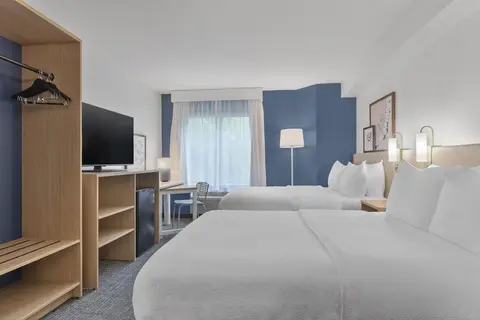 Spark by Hilton Orlando near SeaWorld, Room