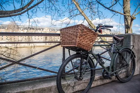 Hotel Balmoral, Bicycling