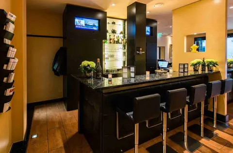 Concorde Hotel, Bar (on property)