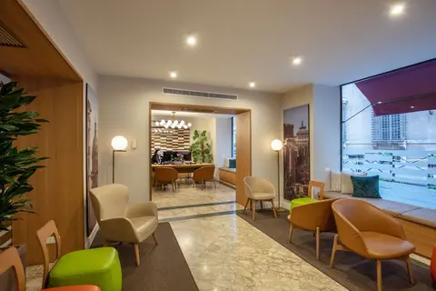 Cosmopolita Hotel Rome, Tapestry Collection by Hilton, Lobby