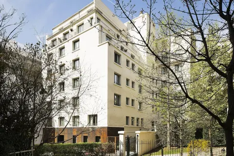 Villa Saxe Eiffel, Front of property