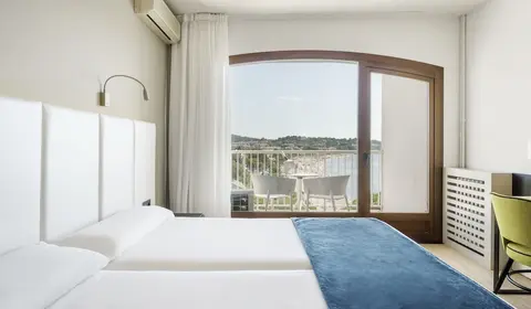 Hotel ILUNION Caleta Park, Room