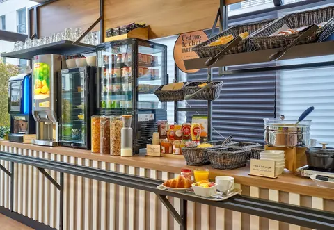 B&B HOTEL Paris Châtillon, Breakfast buffet