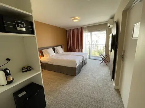 Hotel Abrial, Room