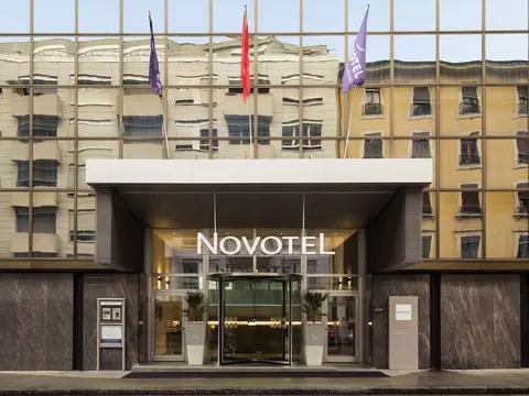 Novotel Geneve Centre, Exterior