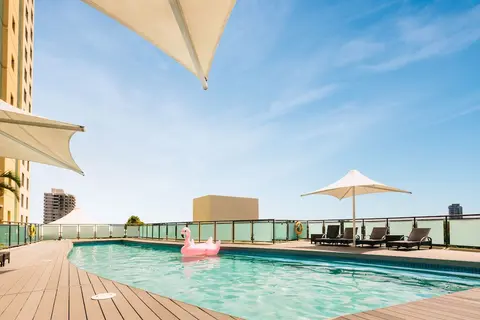 voco Gold Coast by IHG, Outdoor pool