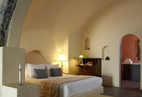 Zannos Melathron, Room